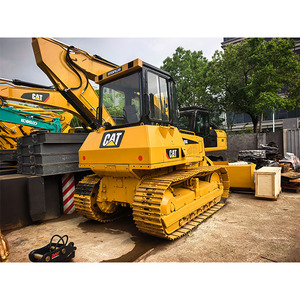 รถแทรกเตอร์ตีนตะขาบ Caterpillar D5m D5n D5g มือสองสภาพดี รุ่น CAT D5K D5G D5N D5M พร้อมใบมีดปรับเอียงได้ และห้องโดยสารติดแอร์ - Product Image 5