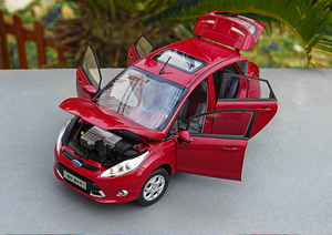 Zhengfeng 1/18 Modellino Auto in Lega Pressofusa Originale <span class=keywords><strong>FORD</strong></span> <span class=keywords><strong>FIESTA</strong></span> Changan <span class=keywords><strong>Ford</strong></span> Nuova <span class=keywords><strong>Fiesta</strong></span> per Regalo e Collezione - Product Image 5