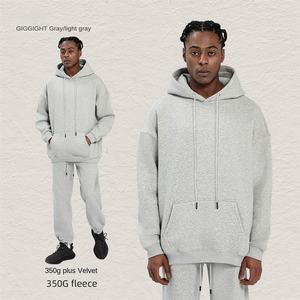 โรงงานผลิตเสื้อผ้าบุรุษ เสื้อกันหนาวกำมะหยี่หนานุ่มสำหรับฤดูใบไม้ร่วงและฤดูหนาว สไตล์อเมริกันแนวสตรีท ทรงหลวม - Product Image 6