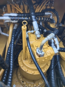 รถขุดไฮดรอลิกตีนตะขาบ CAT 330D มือสองสมรรถนะสูง 30 ตัน ชั่วโมงการใช้งานต่ำ ของแท้ เหมาะสำหรับงานขุดเหมือง - Product Image 4