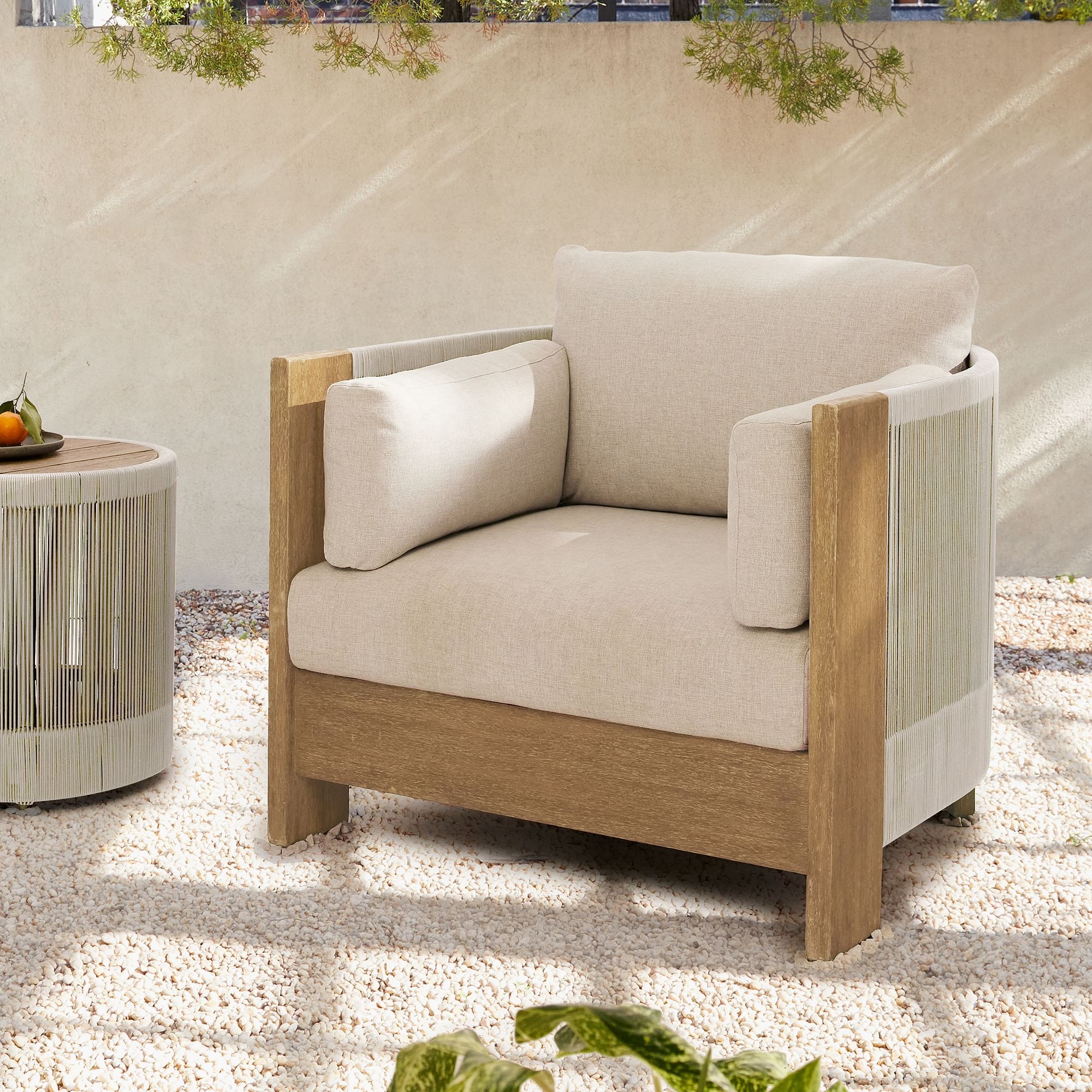 High Quality Hotel Home Garden Furniture Outdoor Courtyard Rope And Teak Solid Wood Frame Patio Club Chair With Cushion