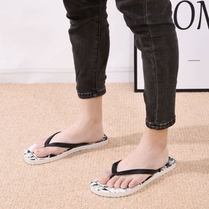 Vente en gros, faible MOQ : Pantoufles pour femmes, tongs personnalisables avec logo, sandales pour femmes, sandales de style extérieur - Product Image 3