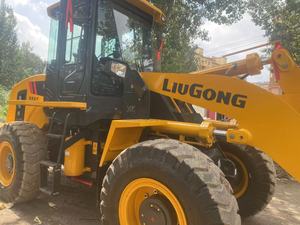 Pour chargeuse sur pneus CLG835H chargeur frontal de 3 tonnes avec moteur Cummins système entièrement hydraulique 92KW puissance - Product Image 3