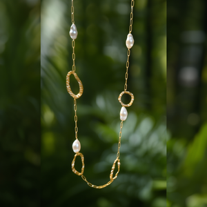 Collier de perles en acier inoxydable 316L plaqué or PVD, durable et résistant, longue chaîne avec perles irrégulières - Product Image 3