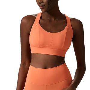 Soutien-gorge de <span class=keywords><strong>yoga</strong></span> grande taille taille haute Legging de <span class=keywords><strong>yoga</strong></span> nu costume de sport poches à séchage rapide veste à capuche avec fermeture éclair ensembles de 3 pièces - Product Image 2