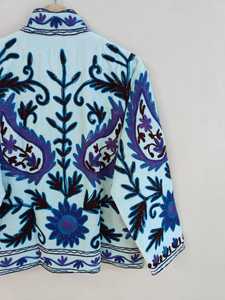 Veste en velours bohème Suzani, brodée à la main, motif floral, manteau vintage tribal bohème, vêtement d'extérieur artistique, broderie ouzbek - Product Image 4