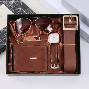 Ensemble de costume d'affaires pour homme, cadeau pour mari pour Noël, la Saint-Valentin, le Nouvel An et la remise des diplômes - Comprend une montre, une ceinture et un portefeuille - Product Image 2