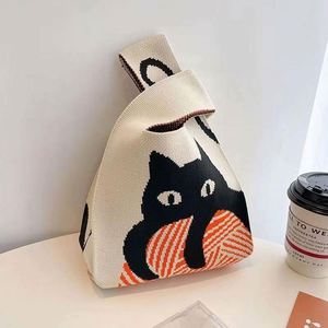 Free Sample Fashion <b>Cute</b> Knitted Handbag Casual Women Knot Wrist Knitted Tote Bag Mini <b>Purse</b> - Product Image 5