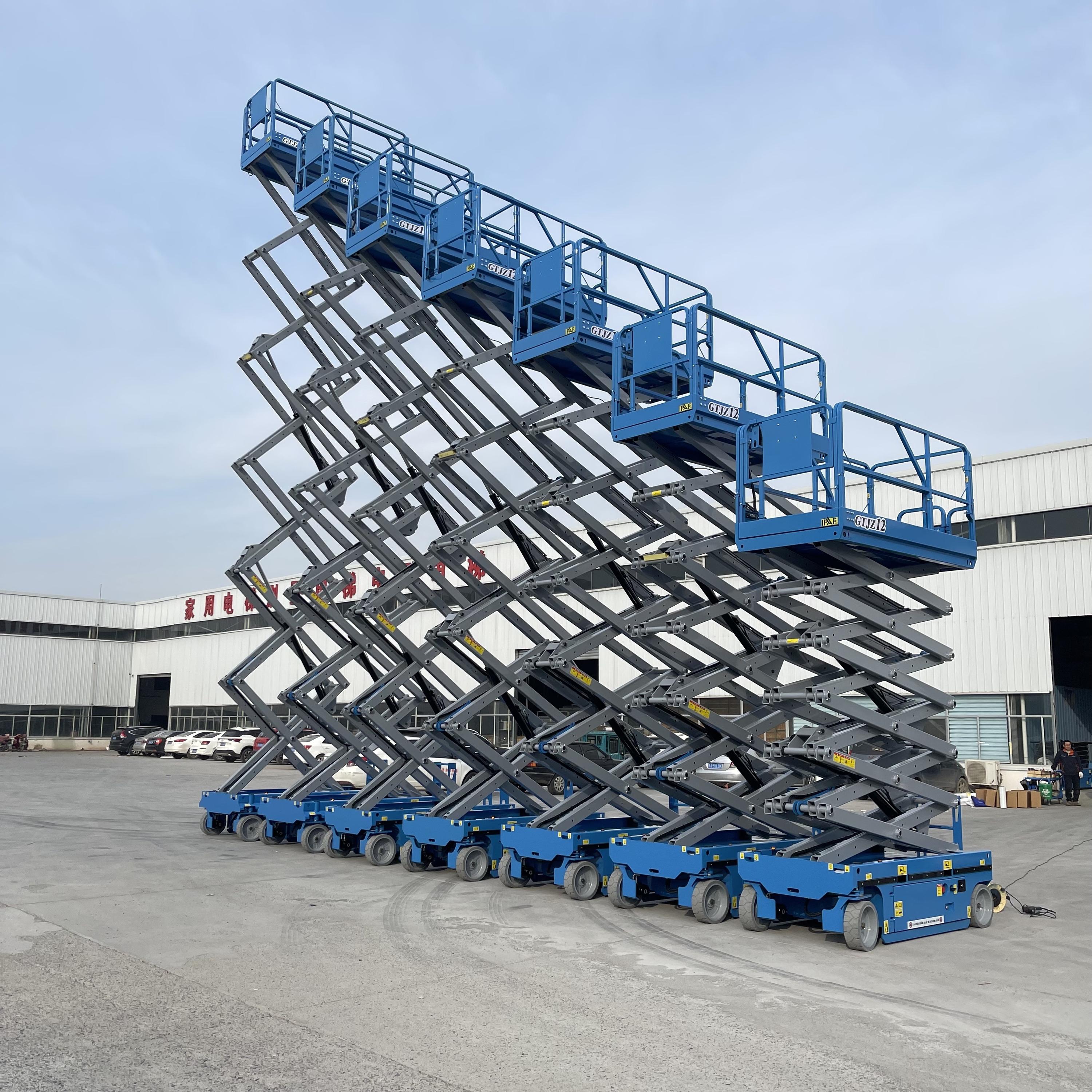 CE Certified 8m 10m 12m Self Propelled Scissor Lift WEMET Brand Electric Mobile Hydraulic Aerial Lift Platform For Outdoor Work · image 6