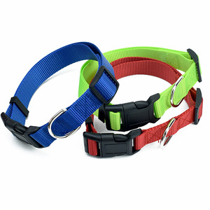 Collar de Perro Personalizado y Resistente de Nailon con Hebilla de Liberación Rápida para Entrenamiento y Paseo - Product Image 1