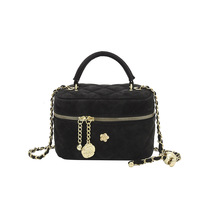 Sac à main élégant en forme de camélia, classique matelassé losanges, avec chaînes et pendentif fleur, sac à bandoulière de luxe, catalogue de sacs de mode pour femmes
