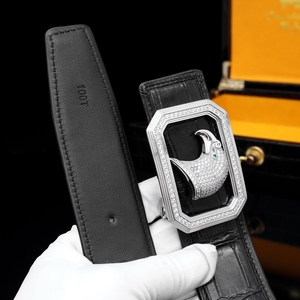 Cinturón de Piel de Cocodrilo Personalizado para Hombre, Hebilla de Acero con Incrustaciones Metálicas de Cabeza de Águila, Hecho a Mano, Ligero y Duradero - Product Image 3