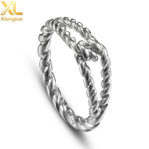 Bague en acier inoxydable plaqué or en forme de torsade de pâte frite, vente en gros - Product Image 3