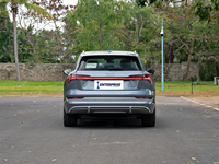 Audi E-tron Sportback 2024 465 km 313 ch Recharge rapide 5 portes 5 places SUV Automatique Sièges en cuir Régulateur de vitesse adaptatif