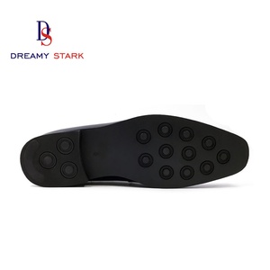 Nuevos Zapatos de Vestir de Invierno de Alta Calidad, Hechos a Mano en Italia, con Logotipo Personalizado, de Cuero Genuino Negro Brillante, Diseño Original de Marca para Bodas - Product Image 2