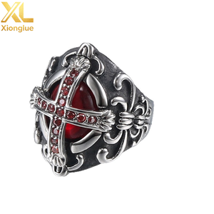 Anillo Gótico de Cruz Dominante de Lujo con Delicado Rubí y Diamante, Anillos de Joyería de Moda de Acero de Titanio con Corona, Venta al por Mayor - Product Image 4