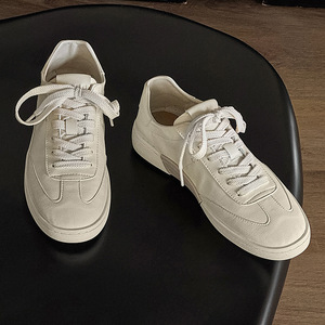Fashionable casual versatile <b>white</b> sneakers for men soft leather breathable suitable for summer comfortable sneakers - Product Image 3