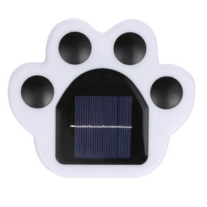 Lámpara solar LED para exteriores, impermeable, con forma de garra de animal (perro, gato), para césped, pared, adecuada para jardín, parque, césped, escaleras, aceras y paisajismo. - Product Image 1