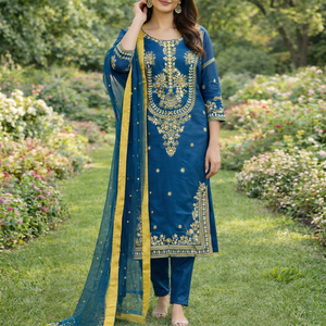 Traje de Fiesta de 3 Piezas en Seda Choo Azul Pavo Real con Bordado Intenso, Kurti y Pantalón, para Invitadas a Bodas Indias, Sangeet y Recepciones - Product Image 1