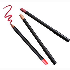 Crayon à lèvres noir mat en bois, haute pigmentation, waterproof, vegan, longue tenue, personnalisable avec votre propre marque (private label), sans cruauté animale. - Product Image 5
