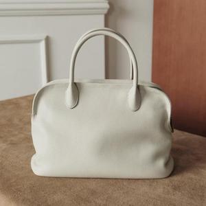 Sac à poignée supérieure en cuir grainé Sacs à bandoulière en cuir véritable Conception minimale Sac à main Prix de gros - Product Image 1