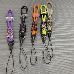 Cordon multifonctionnel en nylon tressé anti-perte avec boucle pour clés, téléphone portable, accessoire extérieur – Fabriqué en Chine - Product Image 1