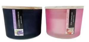 Bougie vintage parfumée givrée, avec couvercle en bois aimanté et en matériau de cire de soja, pot de luxe pour la saint-valentin et les vacances - Product Image 3