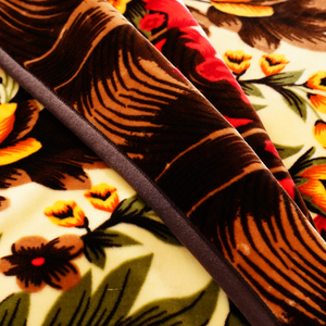 Four-Piece Bed Sheets Plant Printed Floral Quilt Sets Fluffy Luxury Plush Bedding Set - Product Image 2