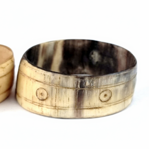 Anneau de serviette en corne fait main de luxe, écologique, style campagnard, accent décoratif naturel pour la table, idéal pour les cadeaux Tradebyd - Product Image 1