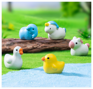 Petit jeu jouer <span class=keywords><strong>licorne</strong></span> résine Figurine 3d dessin animé Miniature petite figuration ornement pour gâteau Surprise sac jouet - Product Image 4