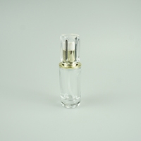 Atomiseur de parfum de luxe, corps en verre transparent, capuchon estampé or, capacités 30ml/50ml/100ml, flacons de soin de la peau de luxe