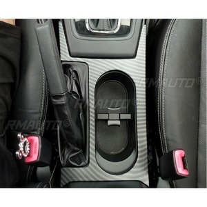 Cadre de porte-gobelet à motif en Fiber de carbone, cadre de porte-gobelet, décoration de la console centrale pour Subaru Forester 2013 – 2018 - Product Image 3