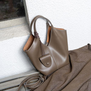 Nouveau Sac Fourre-tout Élégant Grande Capacité pour Femme 2025 – Style Coréen Tendance pour le Quotidien - Product Image 6