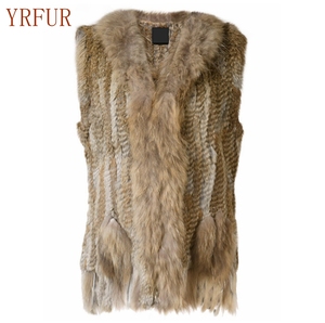 YR006A Chaleco de piel de conejo genuino tejido a mano de estilo informal para mujer con recorte de piel de perro mapache - Product Image 1