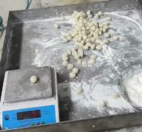 Machine pneumatique de séparation de pâte Machine pneumatique de découpe de boules de pizza SS201 Machine à arrondir les boules de pâte