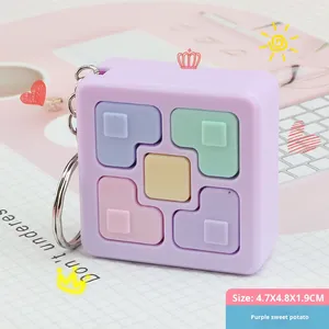 Gioco Educativo per Bambini con Cubo Puzzle in Plastica, Console Portatile con Effetti Sonori e Luminosi, Giocattolo per l'Allenamento della Memoria - Product Image 1