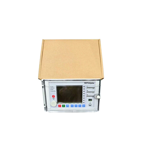 Terminal d'alimentation numérique REF542 PLUS – Unité de protection et de contrôle compacte pour baie – Équipement fiable pour système d'automatisation de postes de transformation - Product Image 1