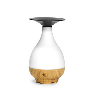 Diffuseur d'arômes miniature JCSY 0,5 L, alimenté par USB, humidificateur à huiles essentielles de type brume, pour usage domestique et commercial, finition grain de bois clair - Product Image 1