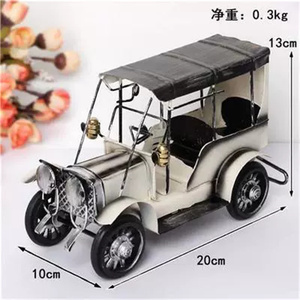 Articolo di decorazione <span class=keywords><strong>per</strong></span> <span class=keywords><strong>la</strong></span> <span class=keywords><strong>casa</strong></span> modello di auto d'epoca in lamiera di ferro - Product Image 3