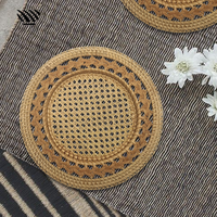 Ensemble d'assiettes en rotin tissé à la main Vaisselle en osier naturel pour mariages Boho Events Home & Retail Rustic & Eco-Friendly