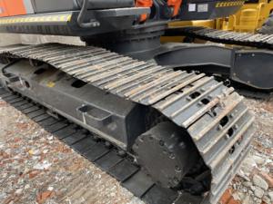 Excavatrice ZX200-3 Hitachi d'occasion d'origine avec une capacité de godet de 0,8 m³ poids en ordre de marche de 20 tonnes pneus bien entretenus en stock - Product Image 5