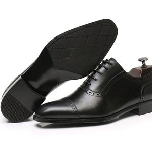 Suministro Directo de Fábrica HANMCE Zapatos Británicos para Hombre con Pátina, Brogue, Patchwork, Cordones, Punta Cuadrada, Transpirables, Antideslizantes y Ligeros - Product Image 5