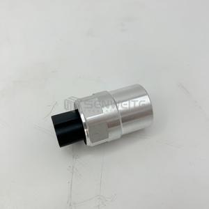 เซ็นเซอร์วัดความเร็ว Senwitt รุ่น 83181-E0170 สำหรับเครื่องยนต์ดีเซล Hino CXZ81 อะไหล่รถขุด - Product Image 2