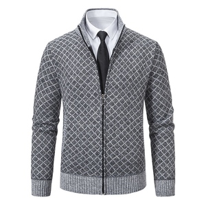 Maglione Anti-strizzacervelli in cotone stile classico da uomo grande motivo intrecciato con cerniera invernale con Logo traspirante - Product Image 2