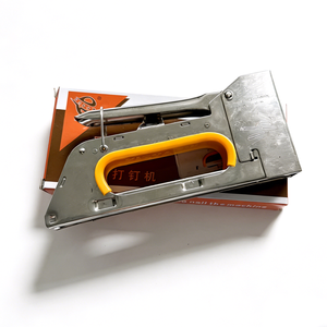 Factory Wholesale Customized Professional Manual Tacker Manual Staple Gun Silver Eco-friendly Metal <b>Light</b> Weight Well Balanced - Product Image 3