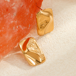 Boucles d'oreilles en acier inoxydable plaqué or 18 carats carré en métal à la mode - Product Image 4