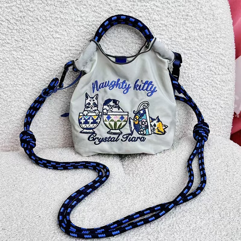 Tasse à thé gris clair chat-mini modèle-sac simple sans sangle