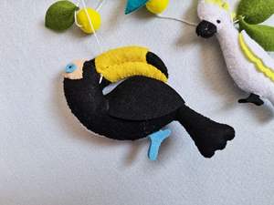 Loro juguetes móvil selva animales amigos cacatúa camaleón perezoso tucán bebé cuna móvil suave juguete colgante con aro de madera - Product Image 5