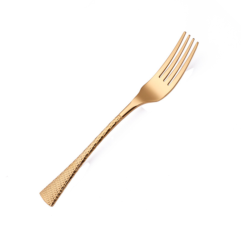 Tenedor de mesa (oro)