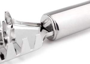 Handle Fish Scaler Brush Stainless Steel Sawtooth Easily Remove Fish Scales Skin Cleaning <b>Tool</b> Fish Scraper Peeler - Product Image 5